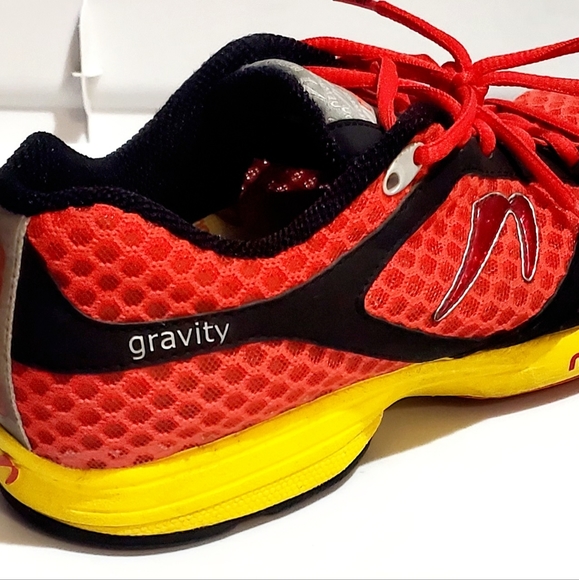 NEWTON GRAVITY PERFORMANCE RUNNING SHOES. MENS Sz:9.5 LIKE NEW. WORN A FEW TIMES - Picture 10 of 12